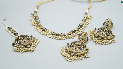 Dimmer - Antique Gold Pakistani Black Polki Set with Tikka, and Earrings.