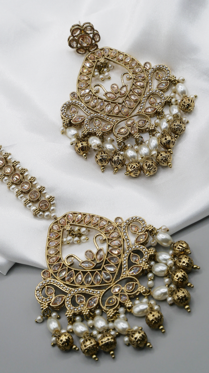 Akas - Exquisite Pakistani Polki Antique Gold Earrings and Tikka Set